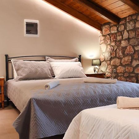 Petronas Land House 2 Villa Archangelos  Ngoại thất bức ảnh
