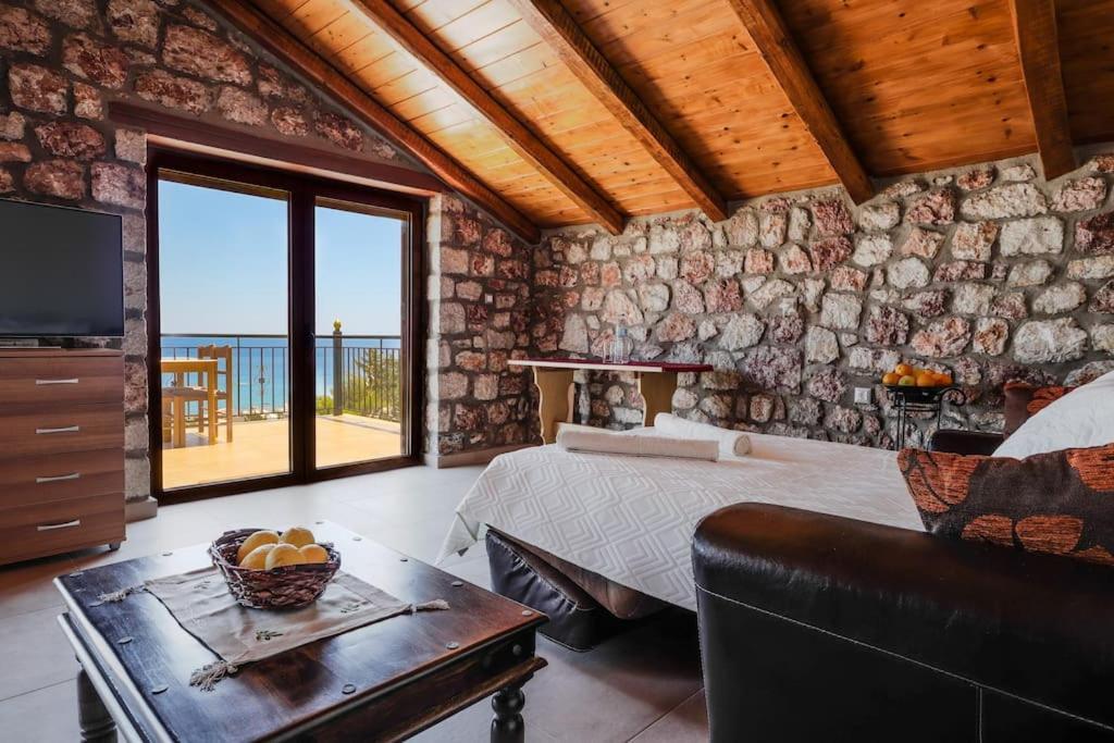 Petronas Land House 2 Villa Archangelos  Ngoại thất bức ảnh